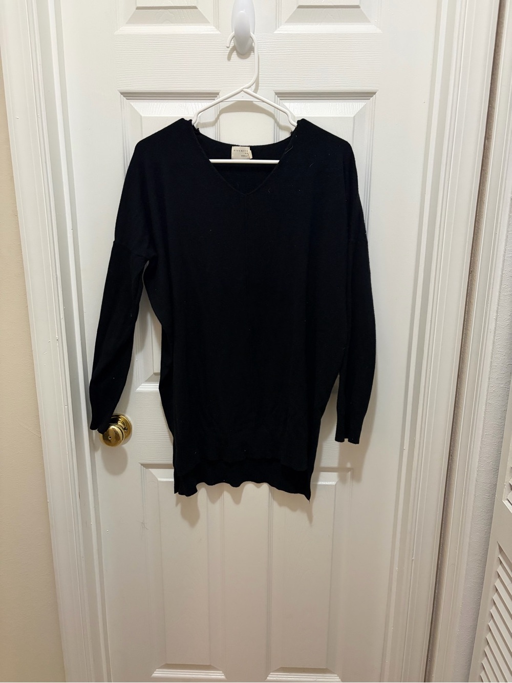 Amazon Women's Black V-Neck Sweater